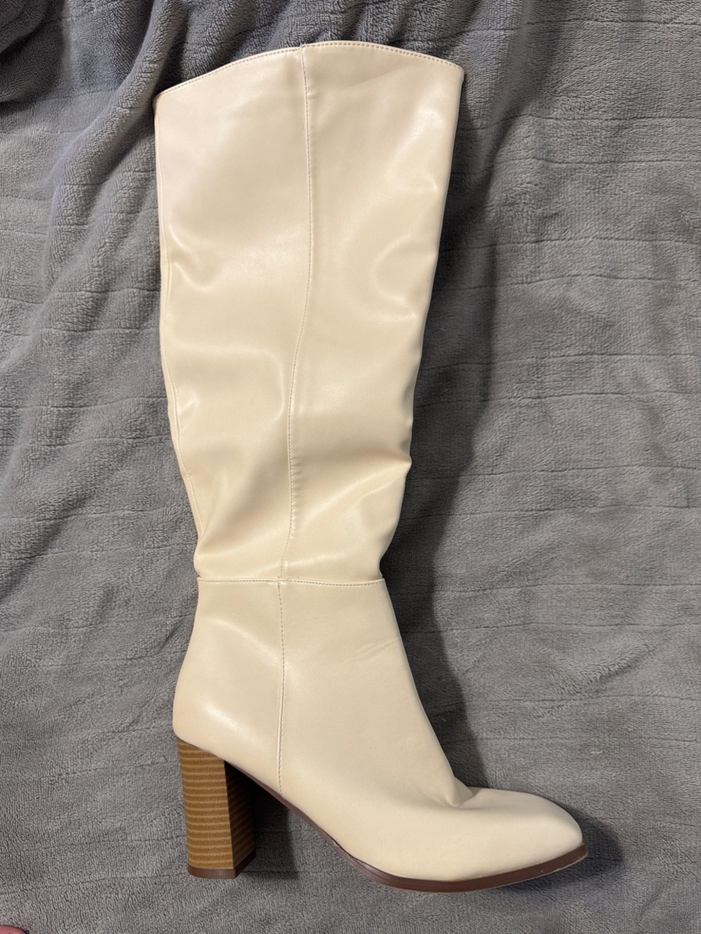 Women’s Knee-High Cream/ White Block Heel Boots